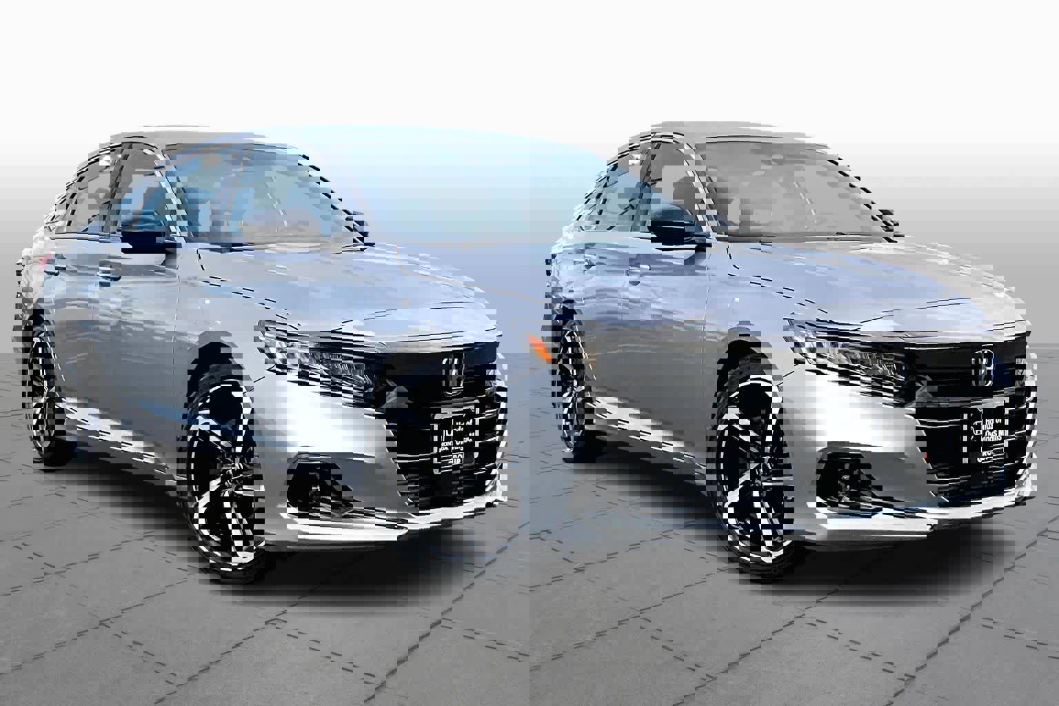 Used 2022 Honda Accord Sport image 2