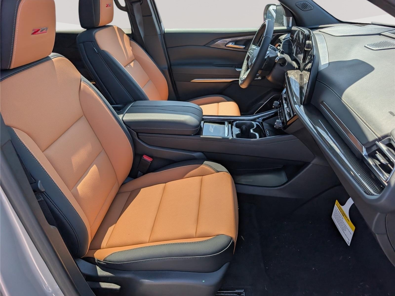 New 2027 Chevrolet Traverse Z71 w/ Enhanced Driving Package AWD/4WD image 8