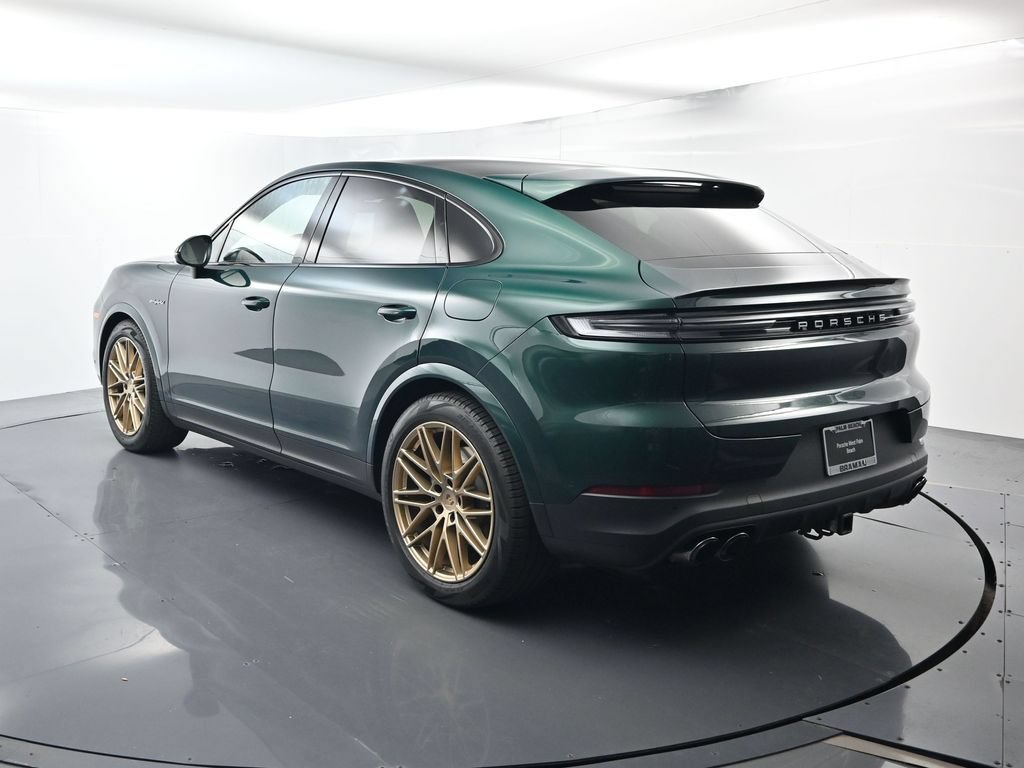 Certified 2025 Porsche Cayenne S AWD/4WD image 3