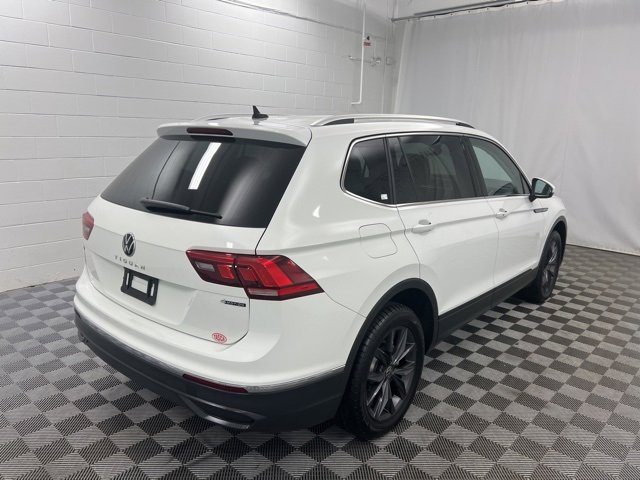 Used 2022 Volkswagen Tiguan SE image 5