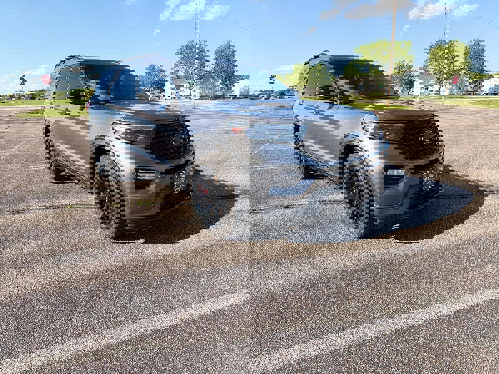 Certified 2021 Ford Explorer ST w/ Equipment Group 401A AWD/4WD image 1