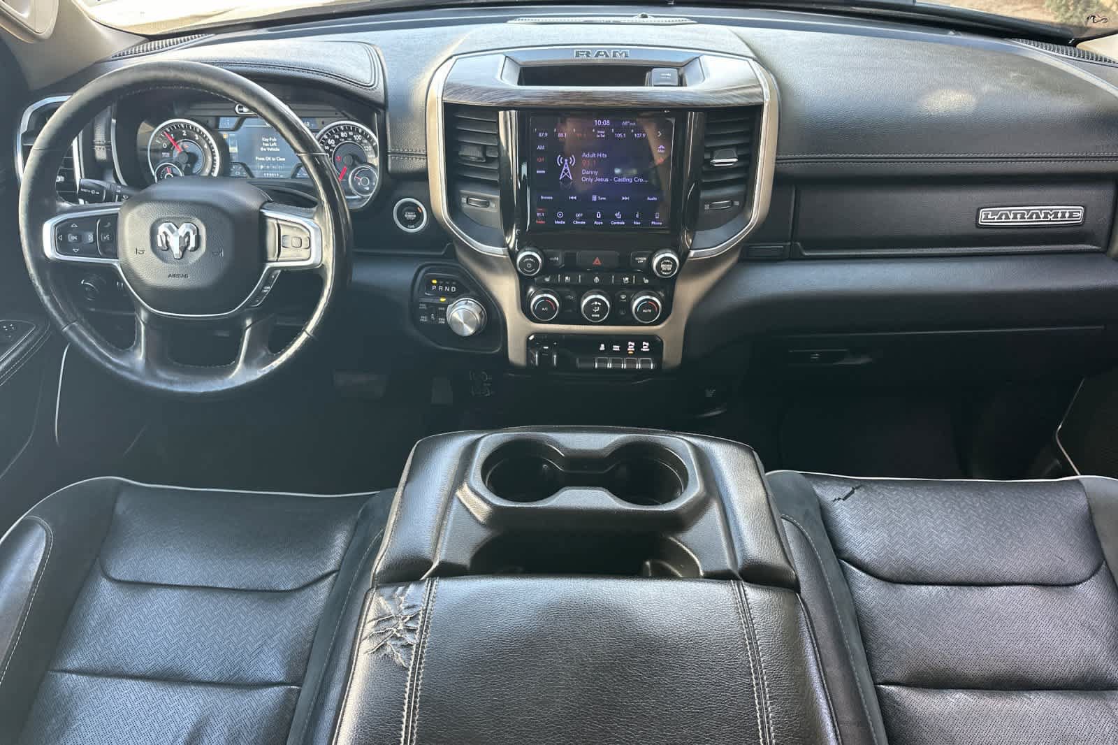 Used 2019 RAM 1500 Laramie AWD/4WD image 3