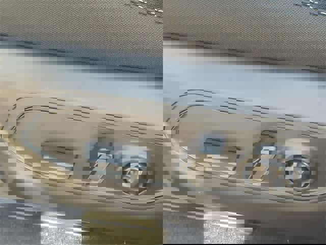 Used 2025 Jeep Grand Cherokee Laredo image 17