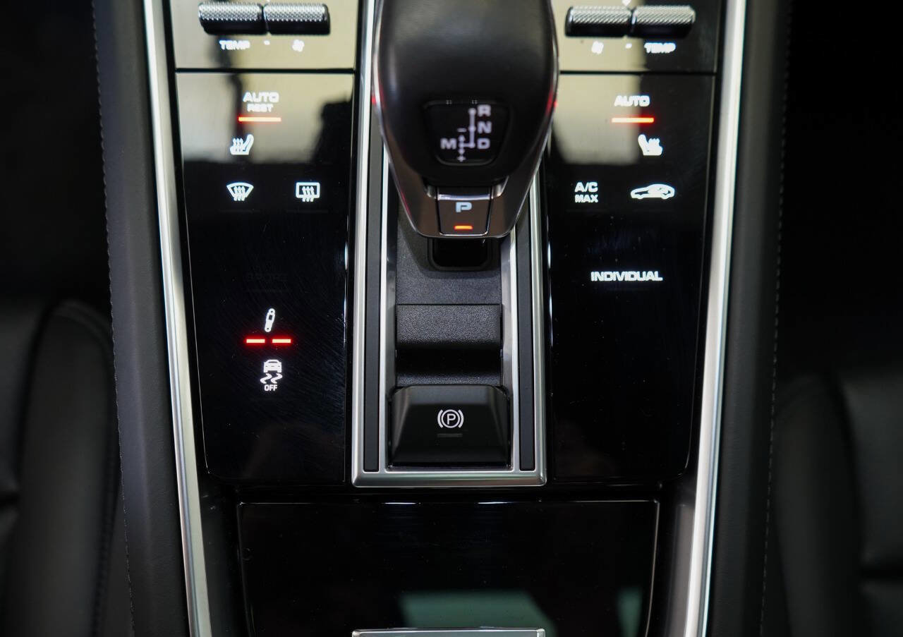 Used 2023 Porsche Panamera Turbo S image 62