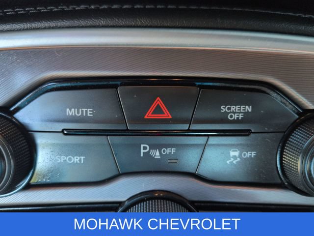 Used 2020 Dodge Challenger SXT w/ Driver Convenience Group AWD/4WD image 36