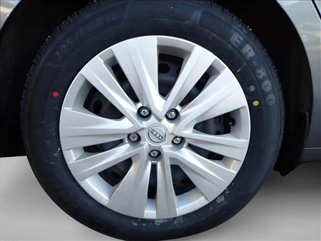 Used 2024 Nissan Sentra S image 7