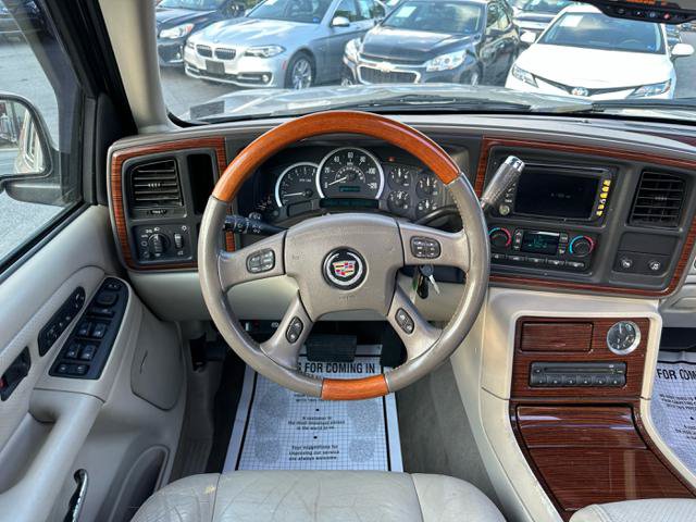 Used 2004 Cadillac Escalade EXT AWD/4WD image 20
