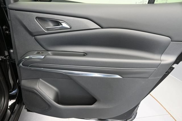 New 2026 Chevrolet Traverse LT w/ LPO, Floor Liner Package FWD image 28