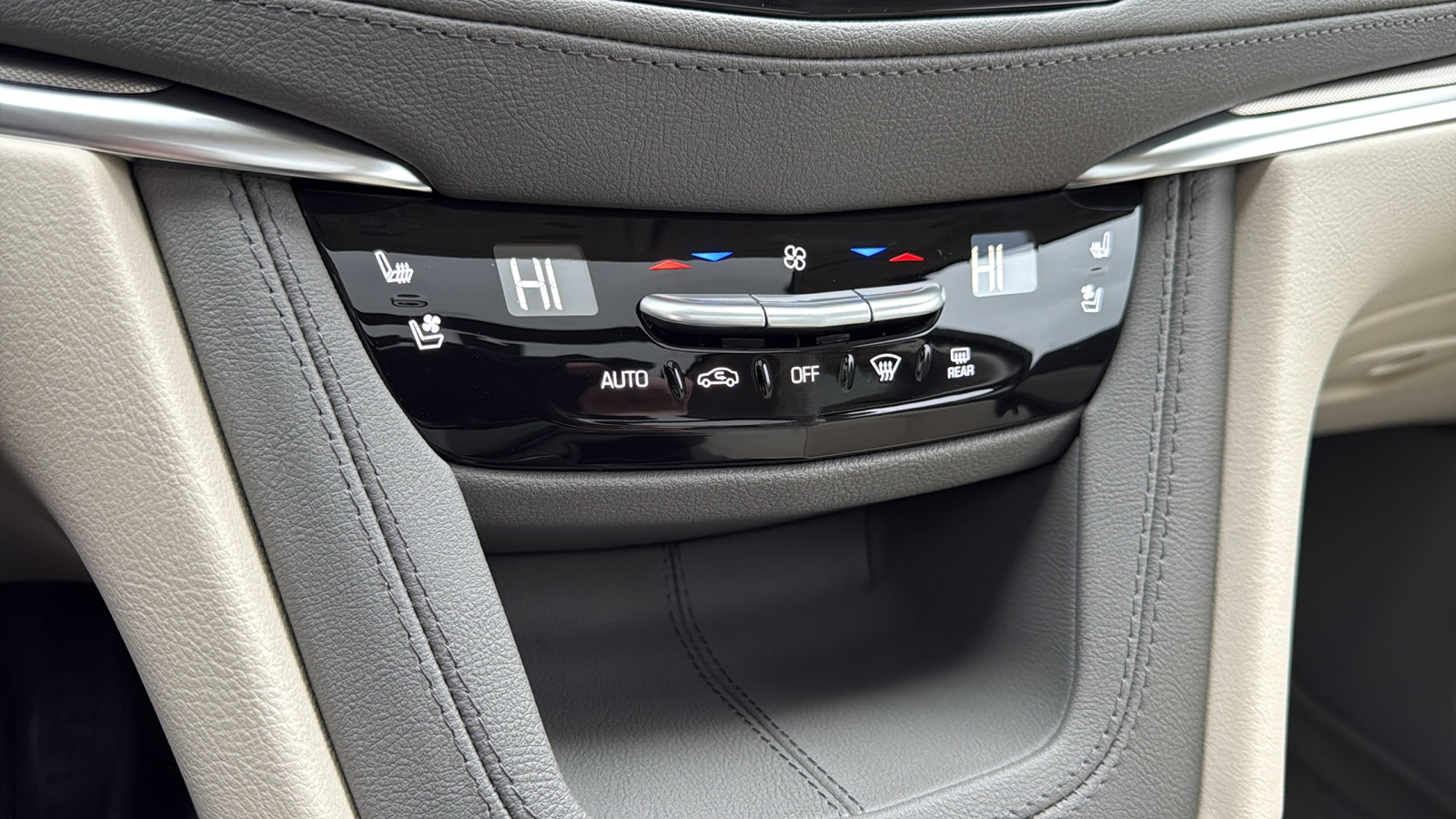 New 2026 Cadillac XT5 Premium Luxury w/ Driver Assist Package image 22