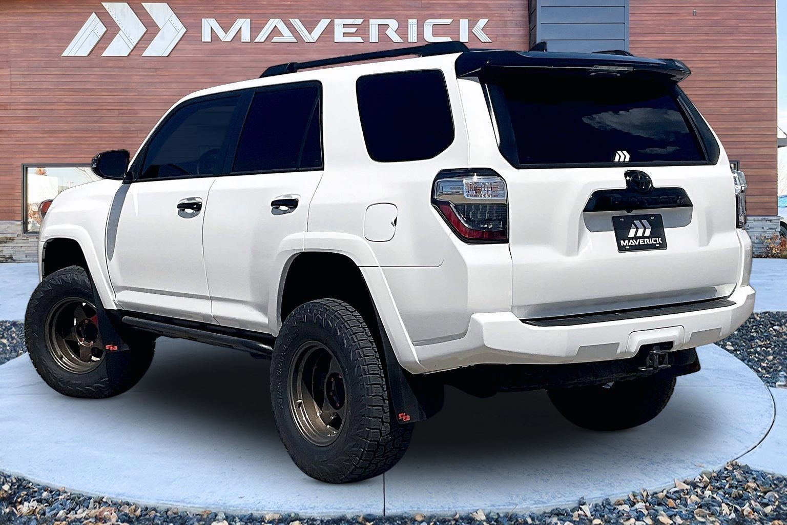 Used 2021 Toyota 4Runner Venture AWD/4WD image 4