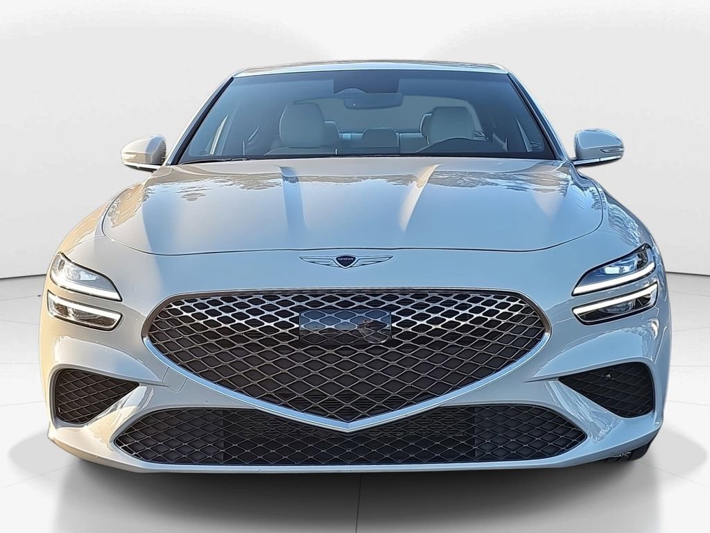 Used 2025 Genesis G70 2.5T image 10