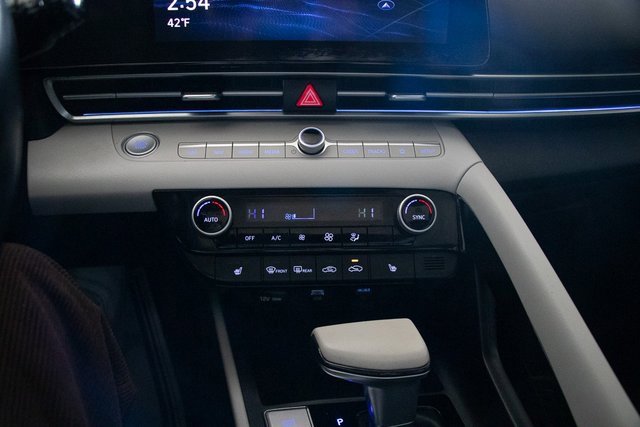 Used 2021 Hyundai Elantra Limited w/ Cargo Package image 32