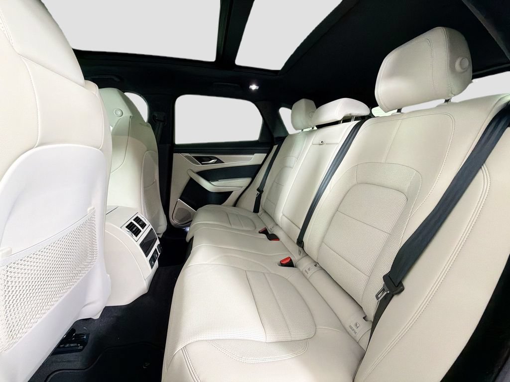 New 2026 Jaguar F-PACE R-Dynamic S AWD/4WD image 26