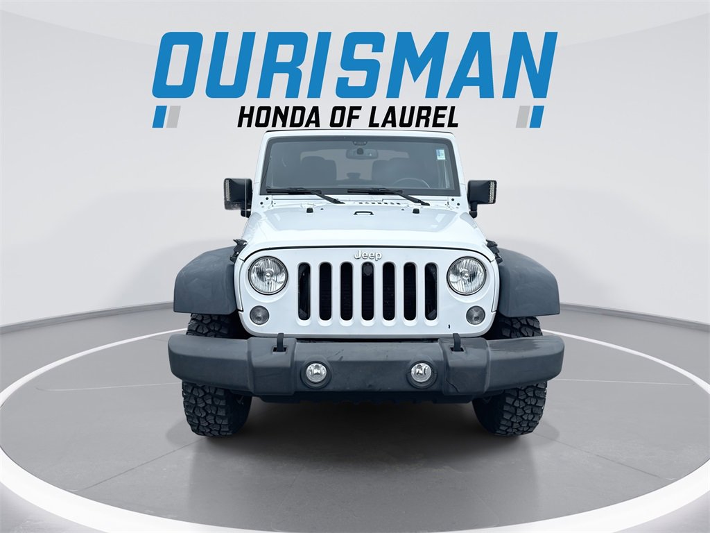 Used 2015 Jeep Wrangler Rubicon w/ Power Convenience Group image 3