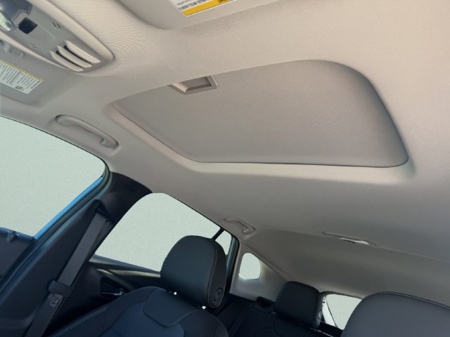 New 2026 Chevrolet Trax LT w/ Sunroof Package FWD image 31