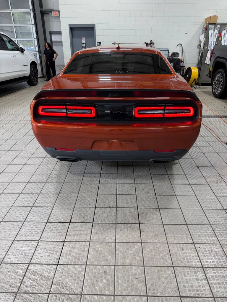 Used 2022 Dodge Challenger SRT Hellcat w/ Plus Package RWD image 11
