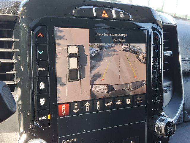 Used 2023 RAM 3500 Laramie AWD/4WD image 28
