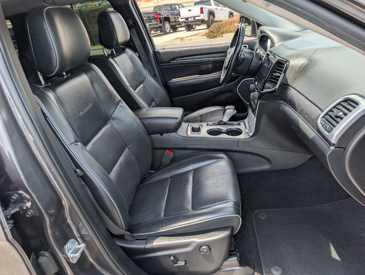 Used 2019 Jeep Grand Cherokee Summit AWD/4WD image 8