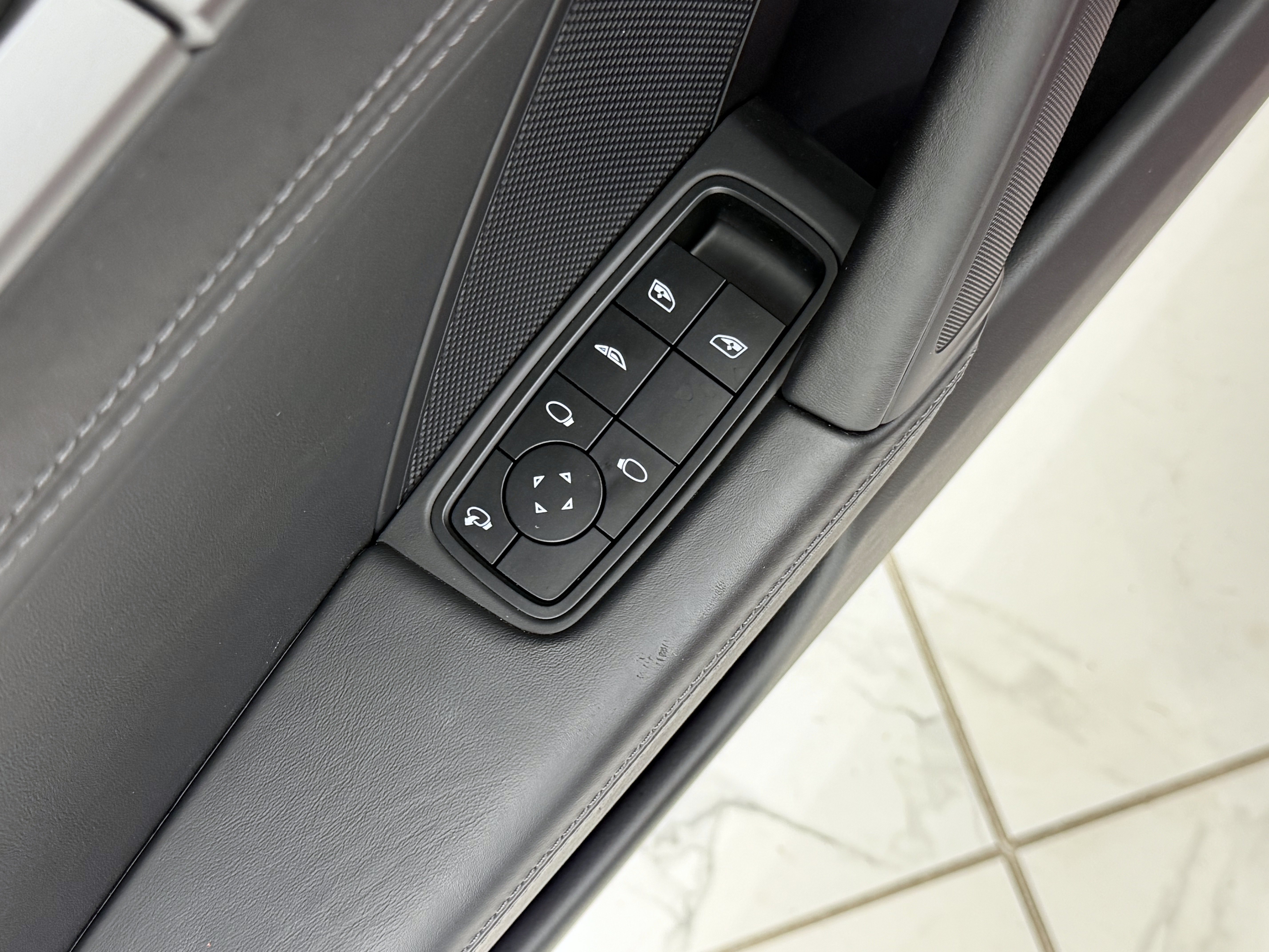 Certified 2023 Porsche 911 Carrera RWD image 30