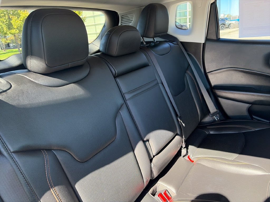 Used 2019 Jeep Compass Limited AWD/4WD image 34