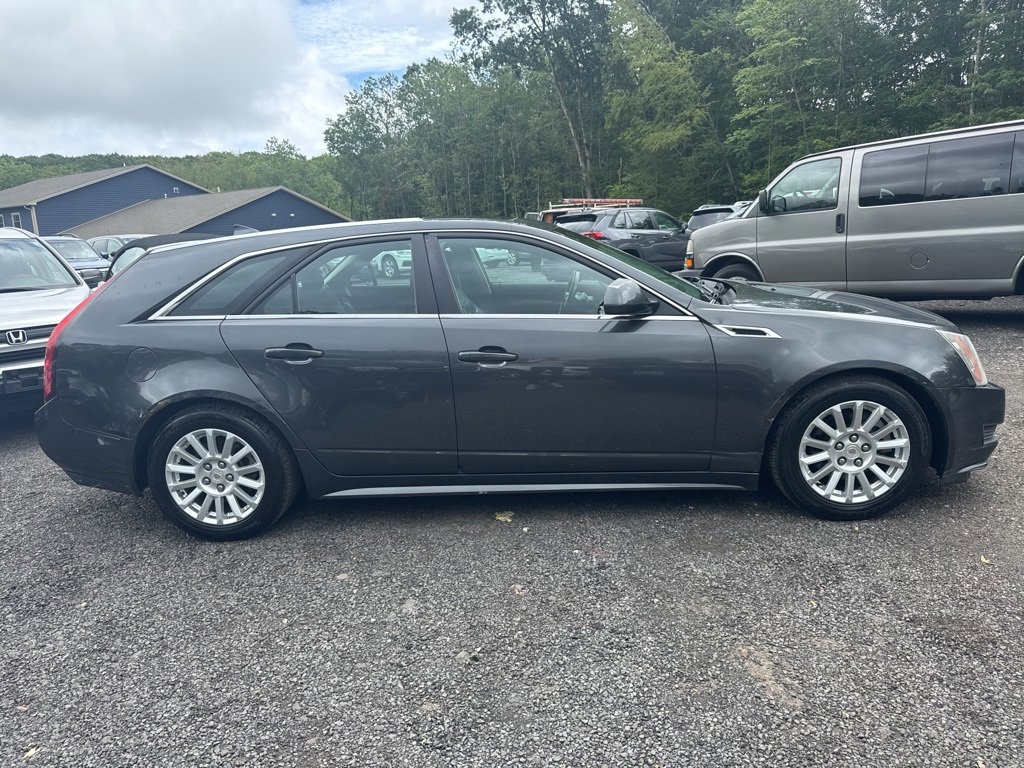 Used 2014 Cadillac CTS Luxury image 2