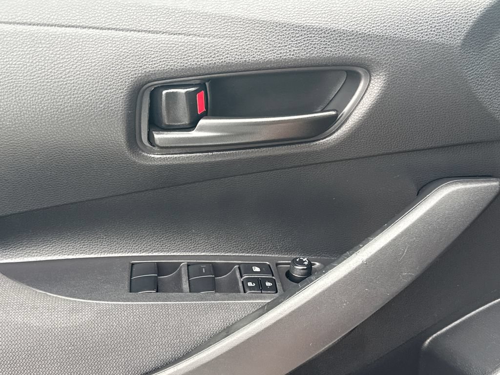Used 2024 Toyota Corolla LE FWD image 33