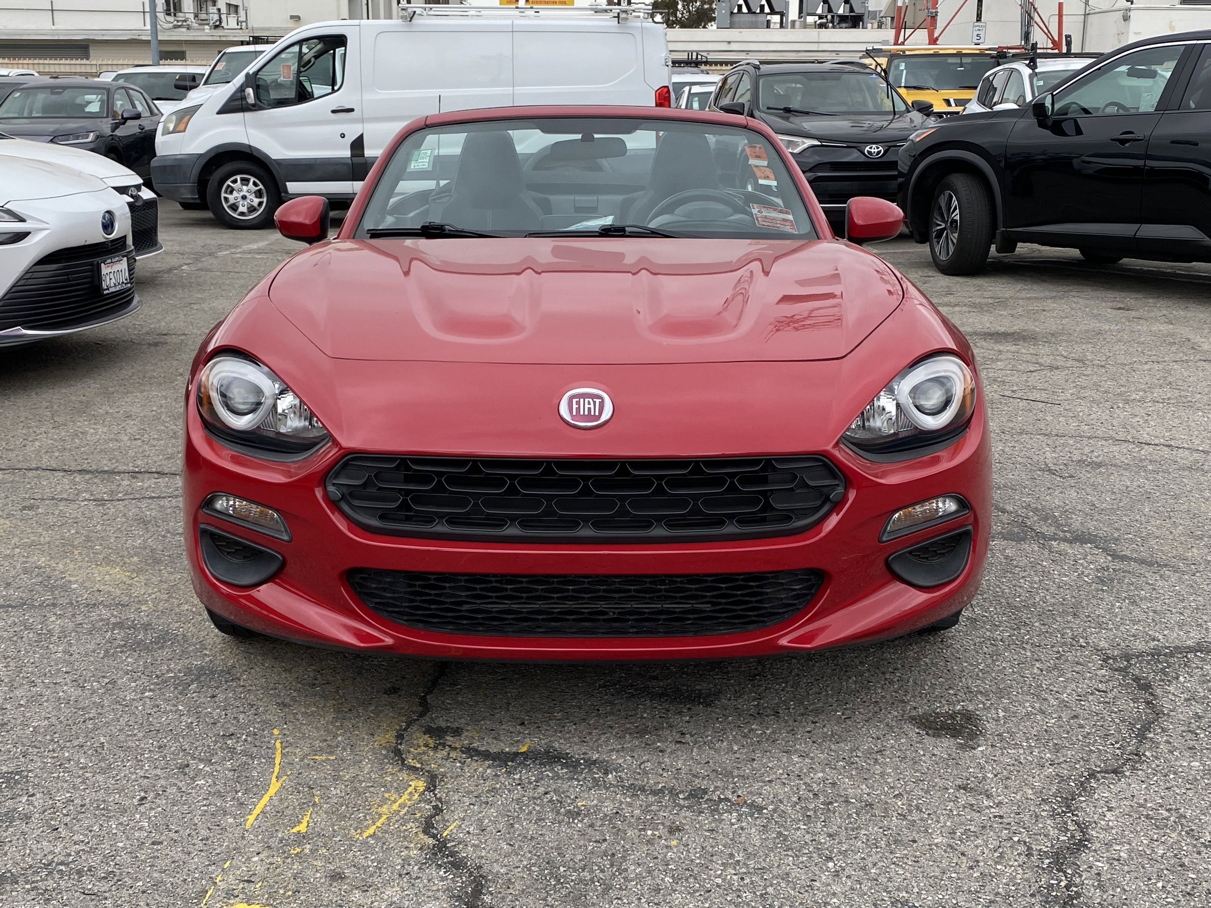 Used 2018 FIAT 124 Spider Classica w/ Technology & Siriusxm Group image 3