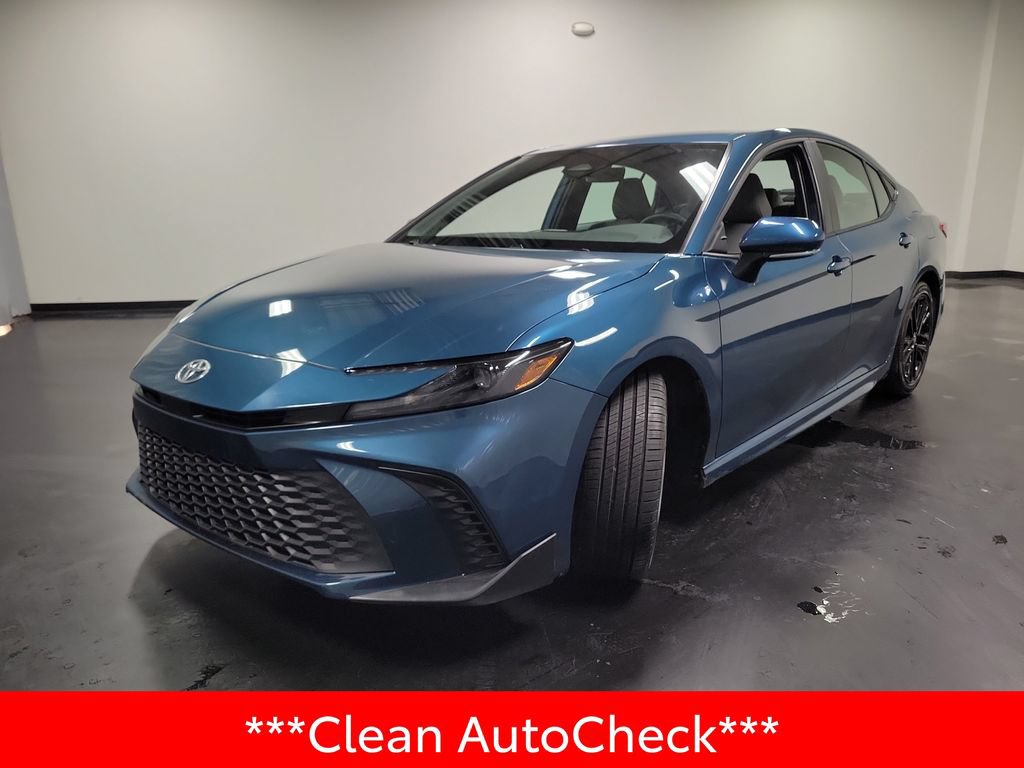 Used 2026 Toyota Camry SE w/ Convenience Package FWD image 4