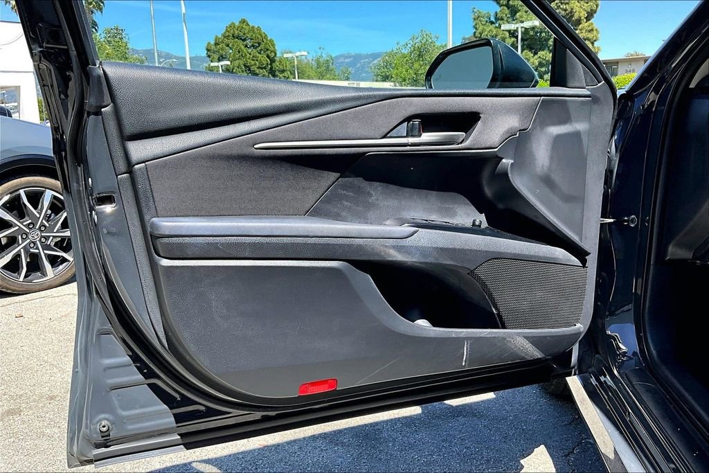 Used 2025 Toyota Camry LE FWD image 20