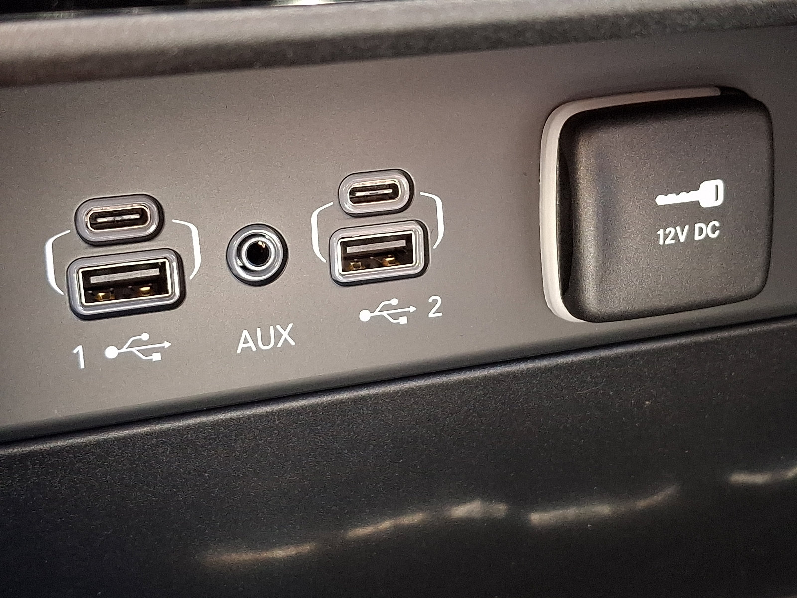 New 2026 Jeep Grand Cherokee Limited AWD/4WD image 16