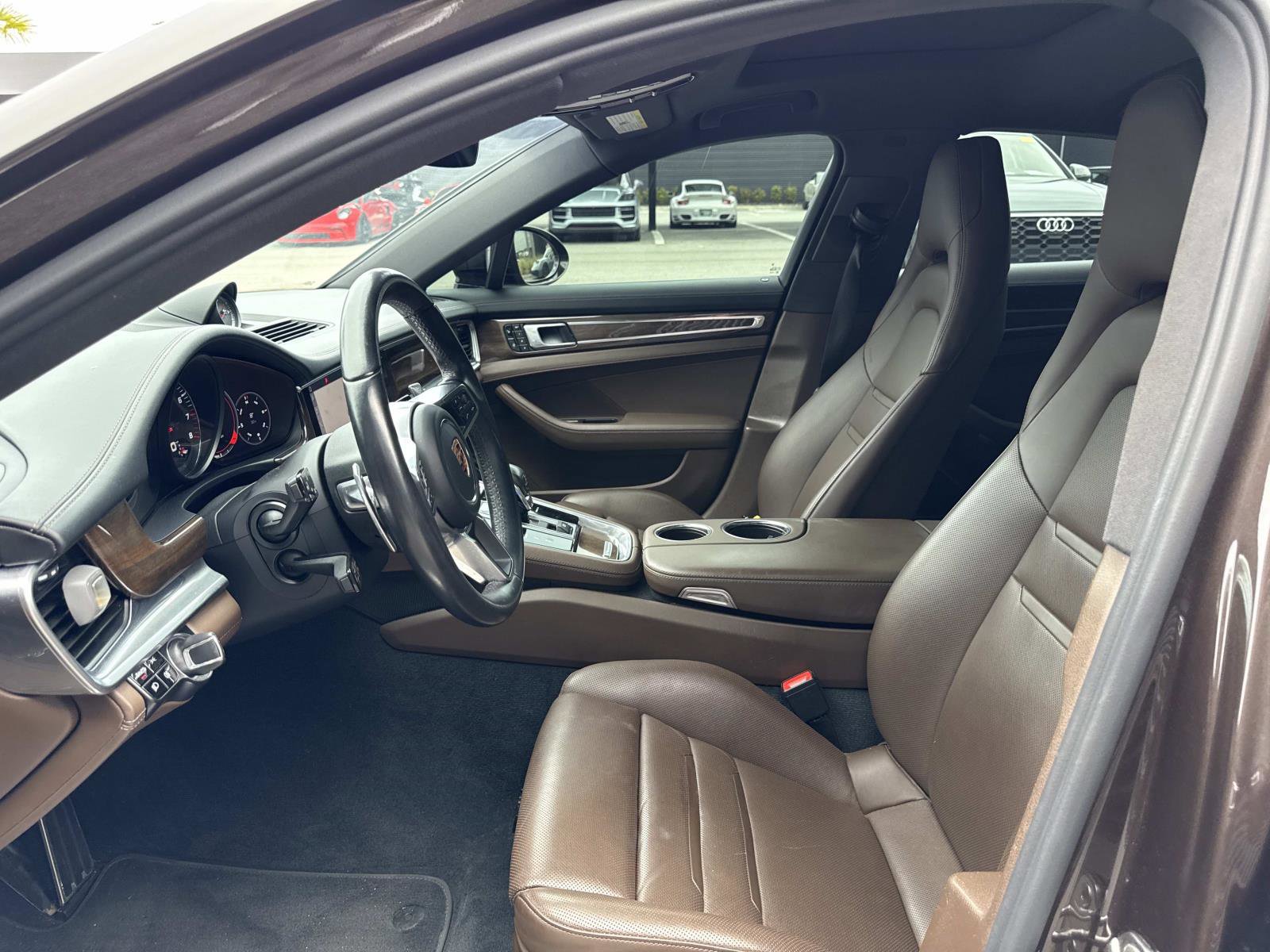 Certified 2018 Porsche Panamera 4S image 5