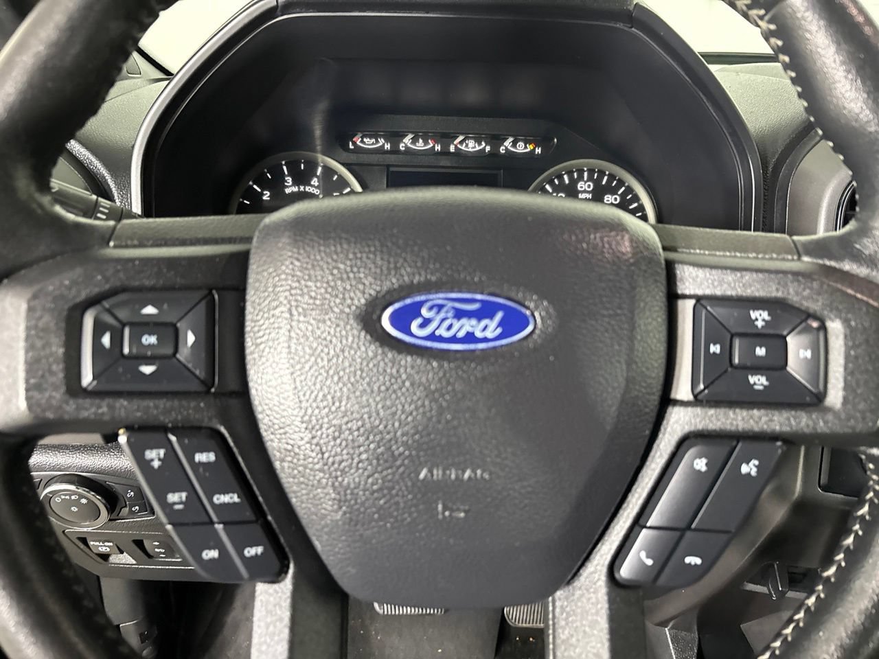Used 2020 Ford F150 XLT w/ Equipment Group 302A Luxury AWD/4WD image 14