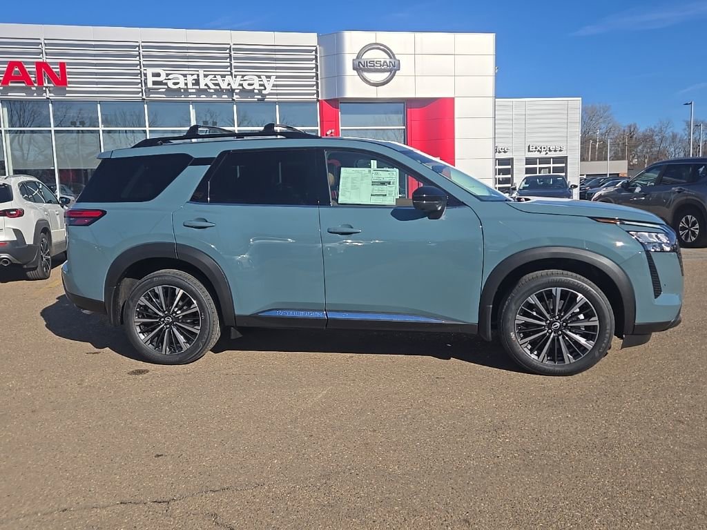 New 2026 Nissan Pathfinder Platinum image 8