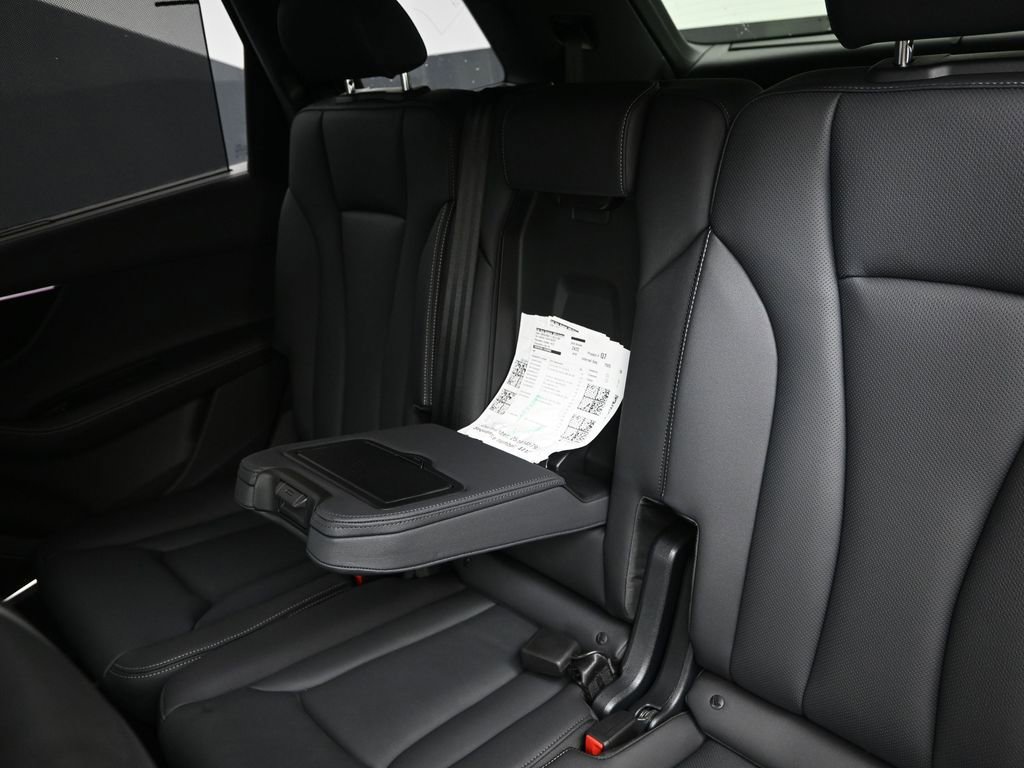 Certified 2025 Audi Q7 3.0T Premium Plus w/ Premium Plus Package image 19