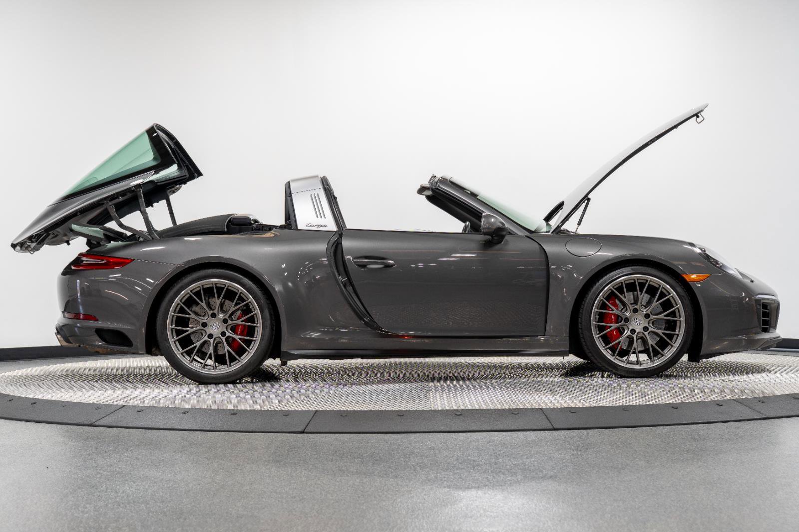 Used 2017 Porsche 911 Targa 4S image 23