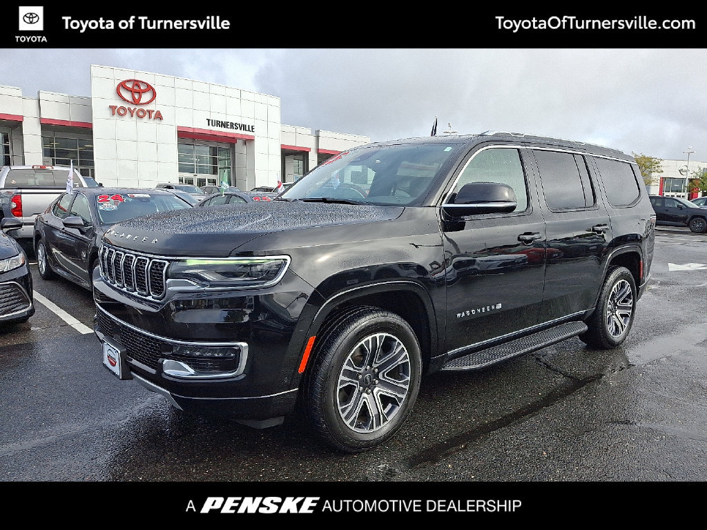 Used 2025 Jeep Wagoneer Series II w/ 8-Passenger Seating Package
