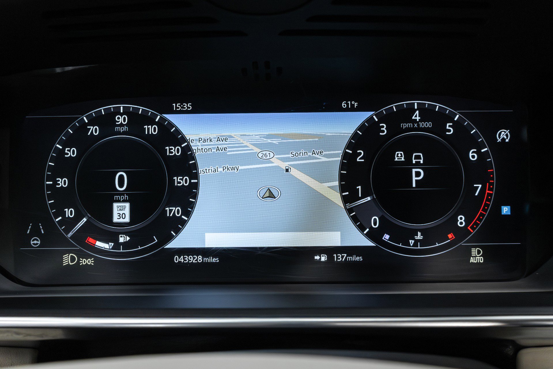 Used 2019 Land Rover Range Rover Long Wheelbase Autobiography image 8