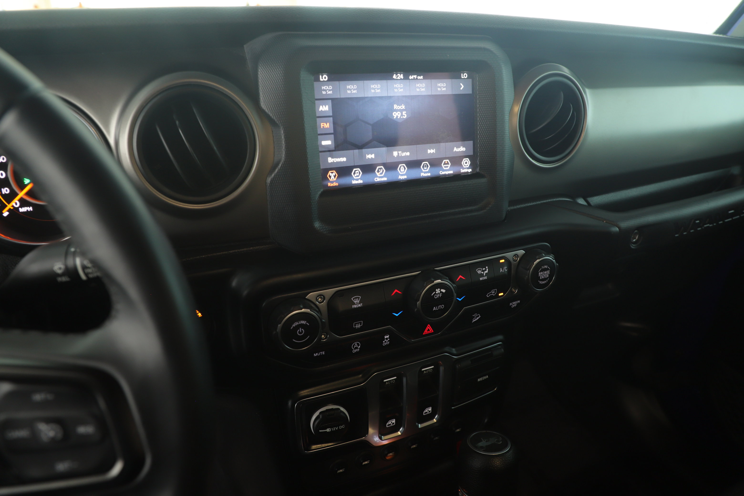 Certified 2019 Jeep Wrangler Sport image 14