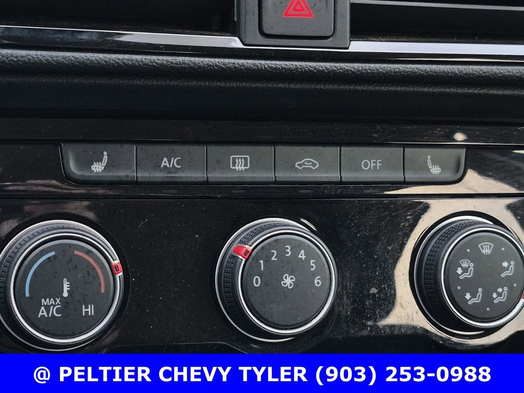 Used 2023 Volkswagen Taos SE w/ Black Wheel Package image 24