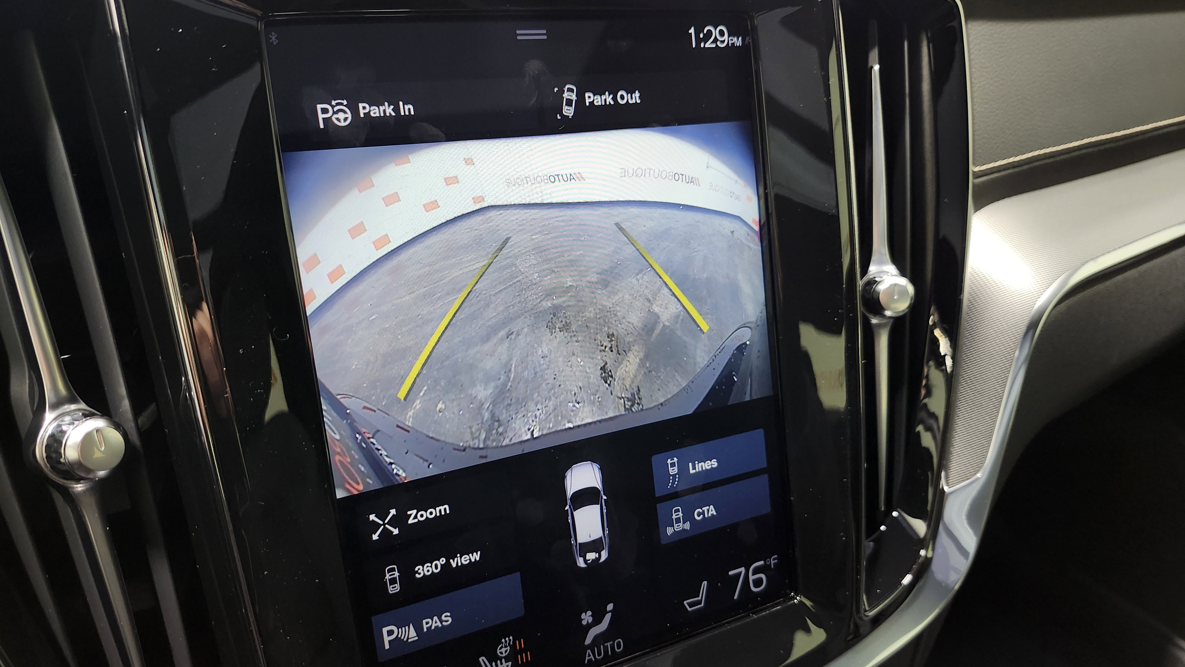 Used 2020 Volvo S60 T6 R-Design image 5