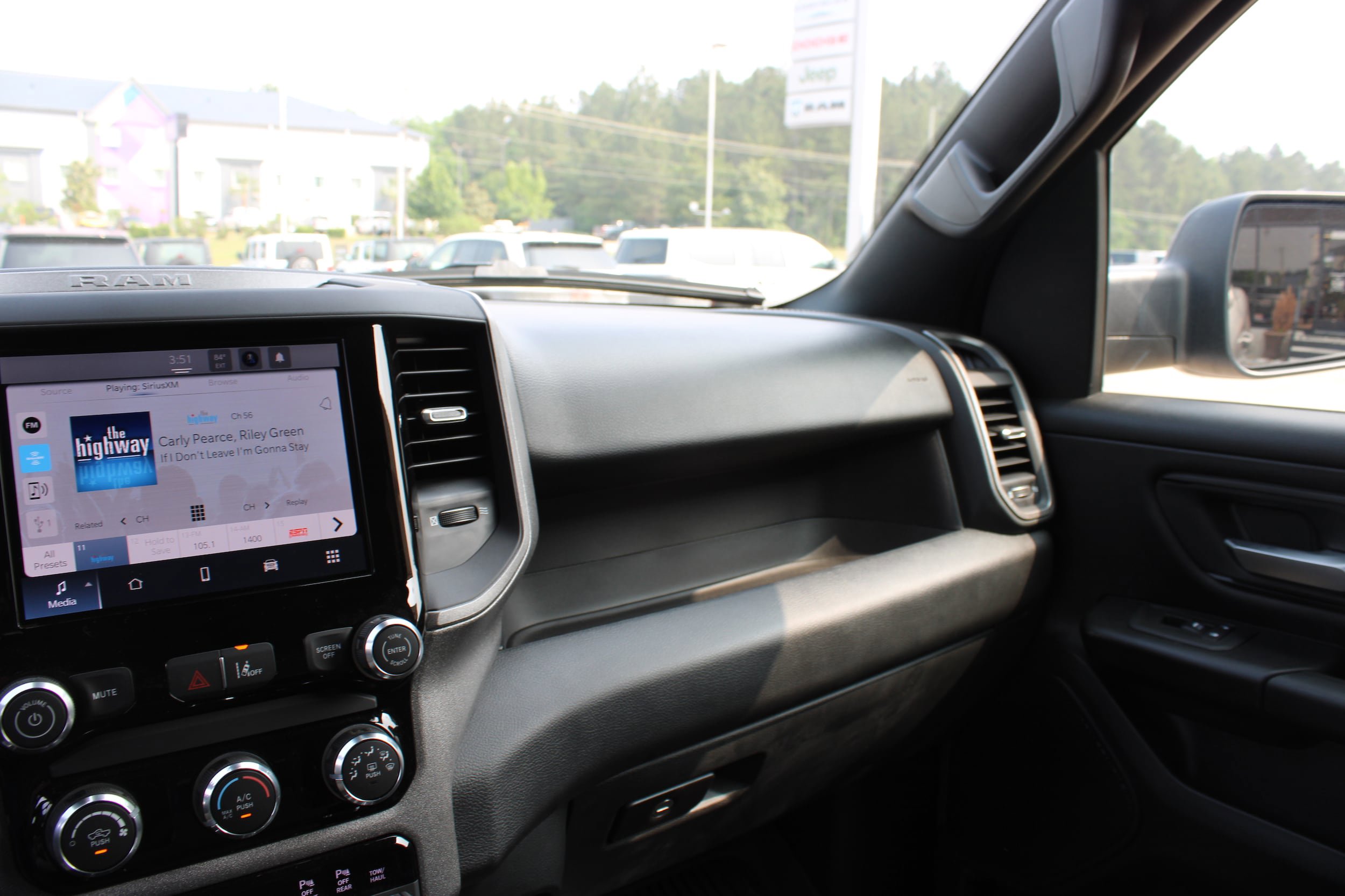 Certified 2025 RAM 1500 Tradesman AWD/4WD image 31