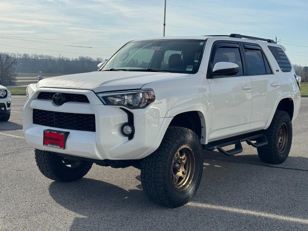 Used 2019 Toyota 4Runner SR5 image 11