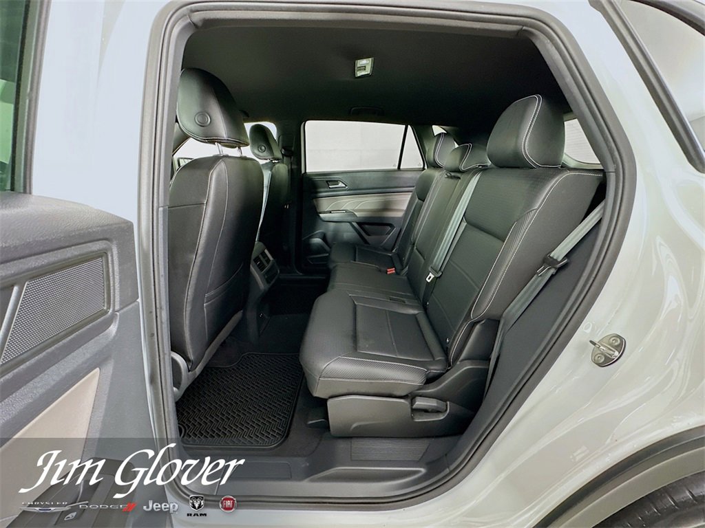 Used 2022 Volkswagen Atlas Cross Sport SE image 16