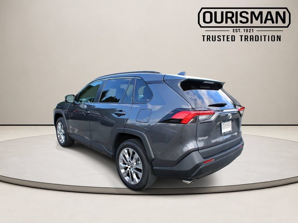 Used 2021 Toyota RAV4 XLE Premium AWD/4WD image 7
