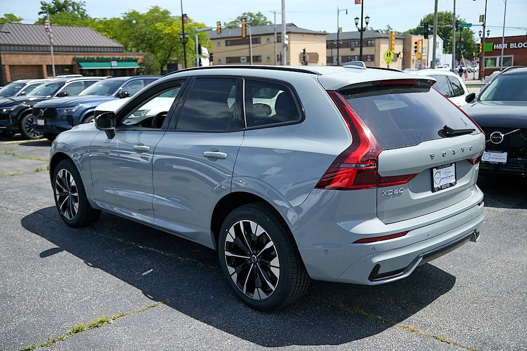 New 2026 Volvo XC60 B5 Plus w/ Climate Package PRO AWD/4WD image 7