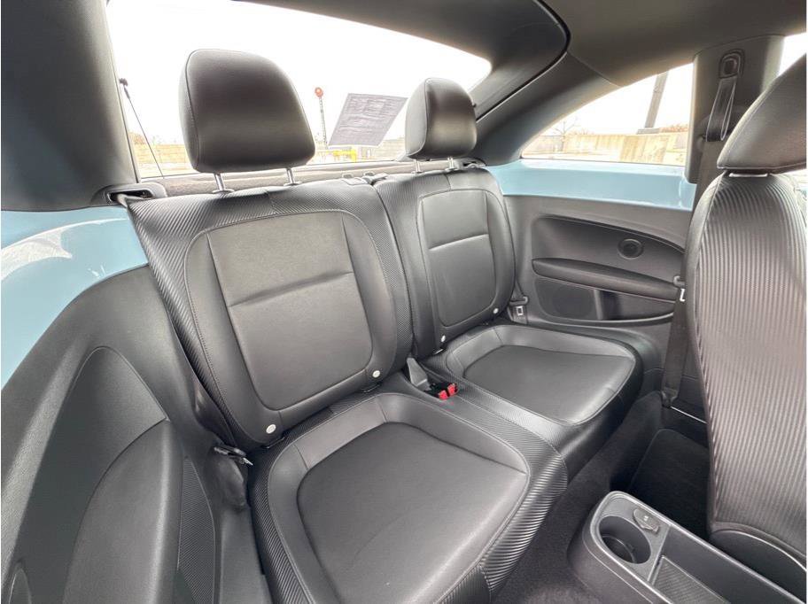 Used 2013 Volkswagen Beetle 2.5 image 11