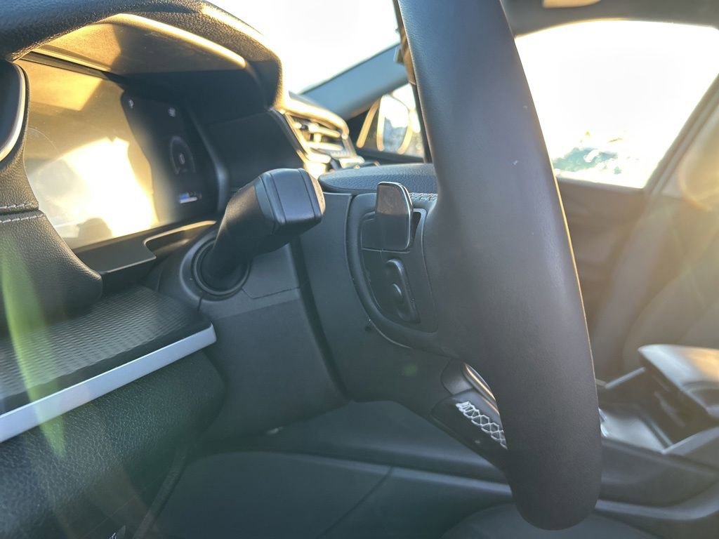 Used 2023 Jeep Grand Cherokee L Laredo image 38