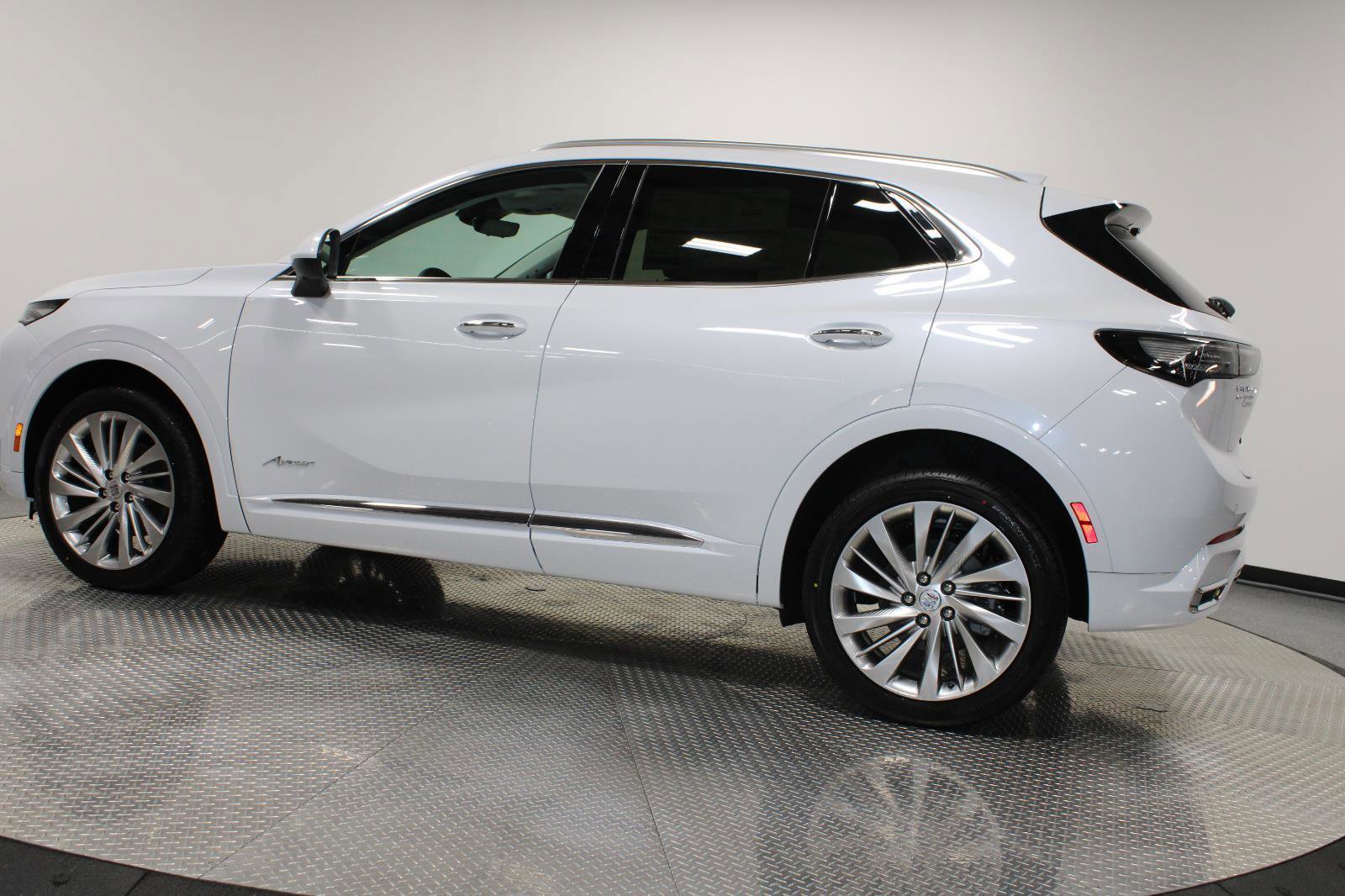 New 2026 Buick Envision Avenir image 8