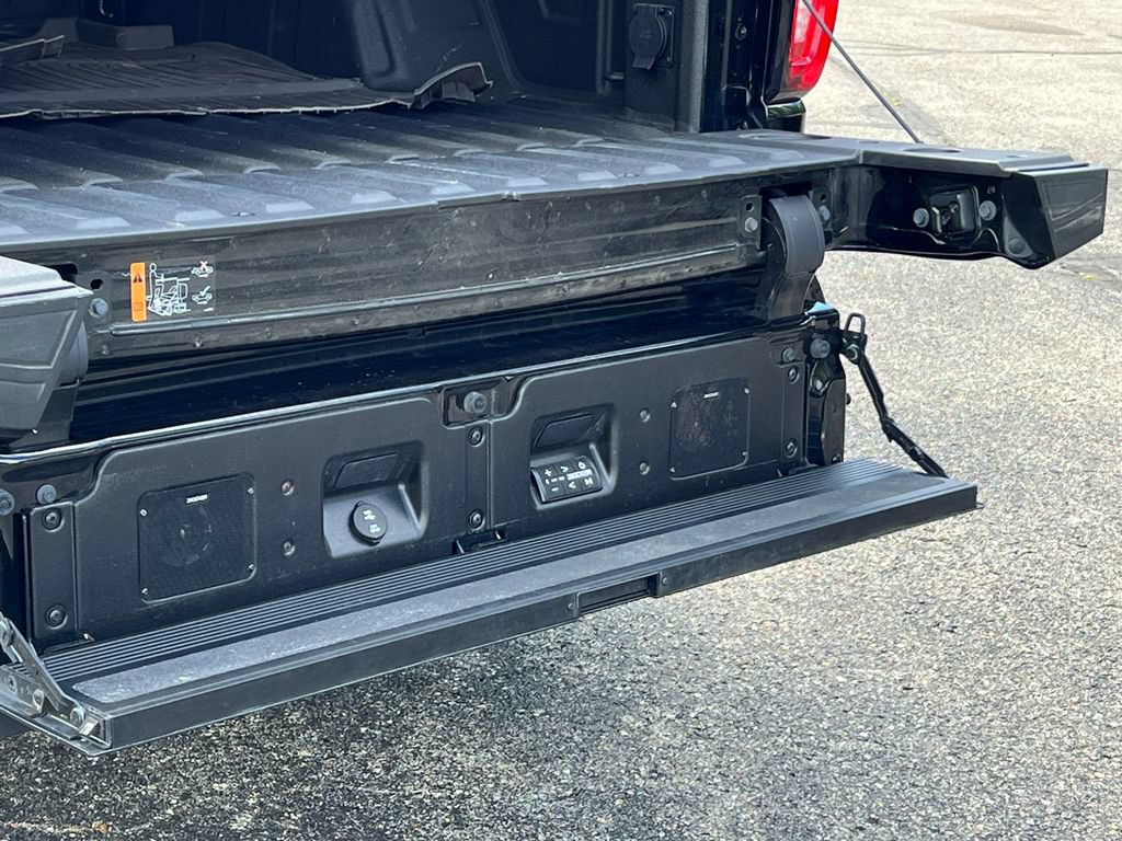 Used 2020 GMC Sierra 1500 Denali w/ Technology Package AWD/4WD image 11
