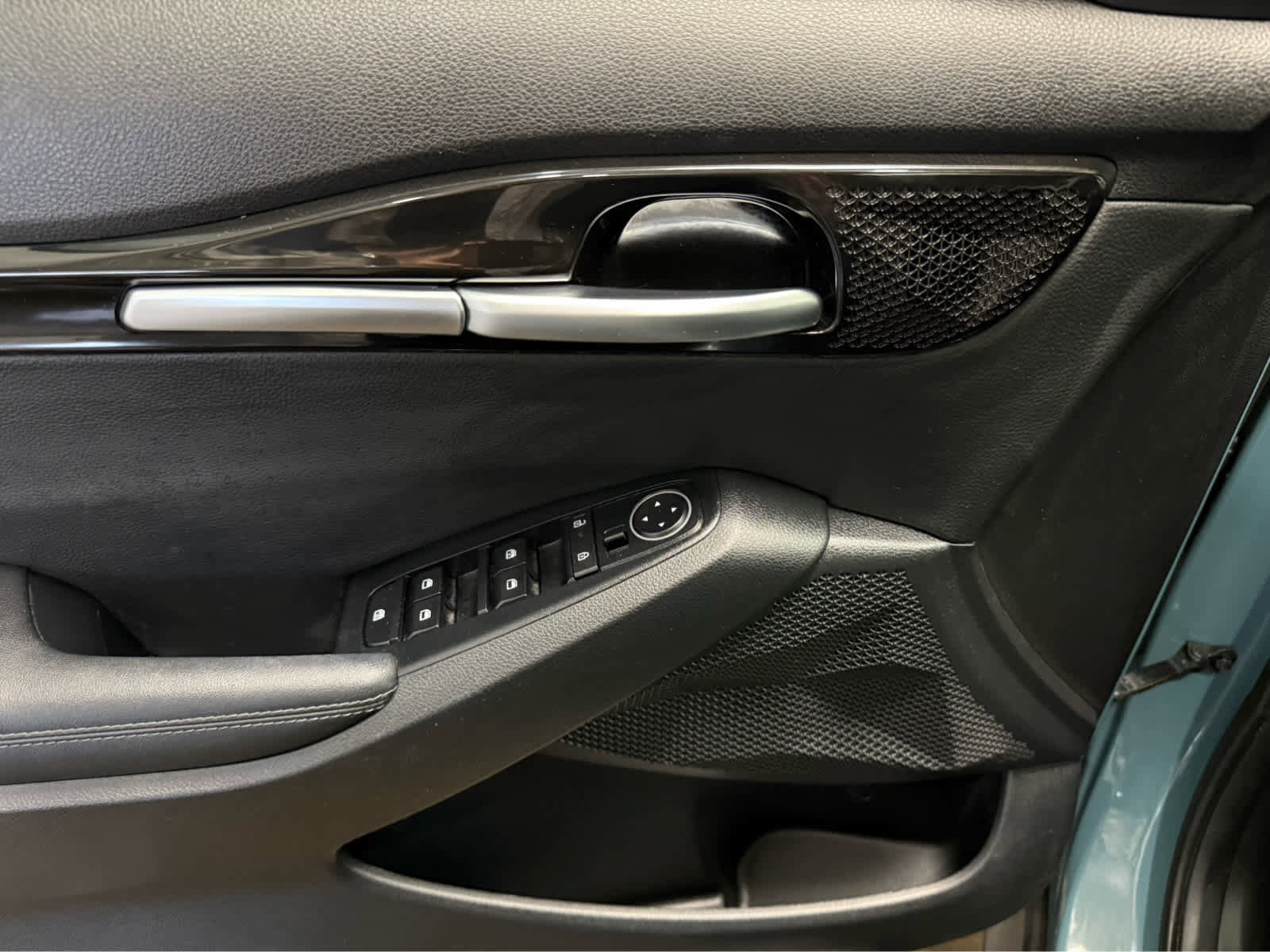 Used 2024 Kia Seltos EX image 30